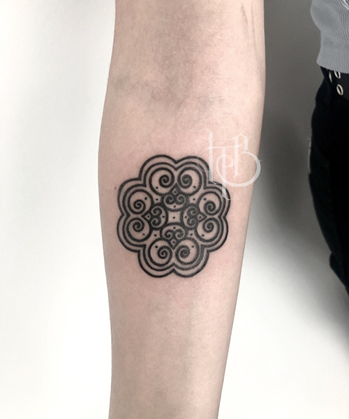 blackwork-tattoo-2